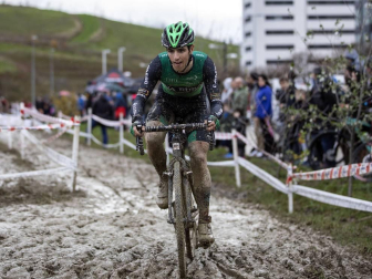 Participantes en la prueba disputada este sábado, 21 de diciembre, en el circuito de Lezkairu.