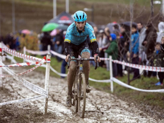 Participantes en la prueba disputada este sábado, 21 de diciembre, en el circuito de Lezkairu.