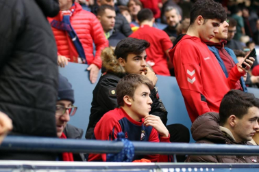 Galería de fotos de la afición en El Sadar durante el Osasuna-Real Sociedad