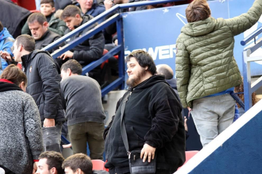 Galería de fotos de la afición en El Sadar durante el Osasuna-Real Sociedad