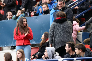 Galería de fotos de la afición en El Sadar durante el Osasuna-Real Sociedad