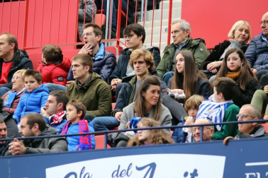Galería de fotos de la afición en El Sadar durante el Osasuna-Real Sociedad