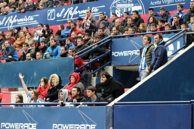 Galería de fotos de la afición en El Sadar durante el Osasuna-Real Sociedad