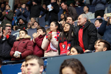 Galería de fotos de la afición en El Sadar durante el Osasuna-Real Sociedad