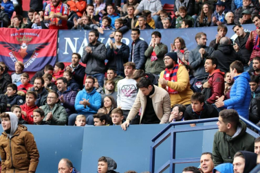 Galería de fotos de la afición en El Sadar durante el Osasuna-Real Sociedad