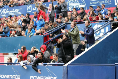 Galería de fotos de la afición en El Sadar durante el Osasuna-Real Sociedad