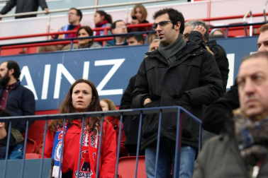 Galería de fotos de la afición en El Sadar durante el Osasuna-Real Sociedad