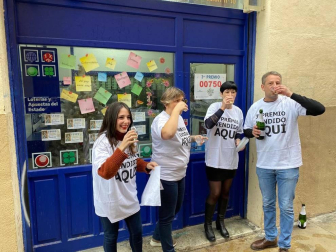 El tercer premio, el 750, deja cinco millones de euros en la calle Aldapa, en Pamplona