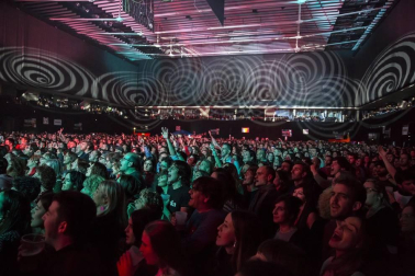 Imágenes del concierto que Leiva ofreció en el Navarra Arena en Pamplona.