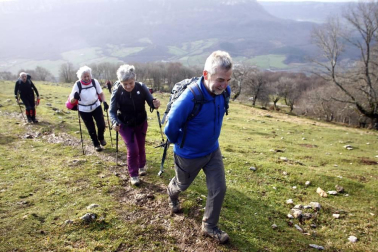 Fotos del Mendigoizaleen Eguna: resumen gráfico de la despedida del año de los montañeros en San Miguel de Aralar.