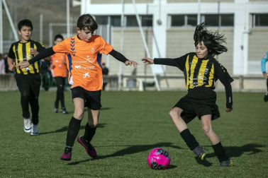 Fotos de partidos disputados en la segunda jornada de la 38 edición del Torneo Interescolar Fundación Osasuna