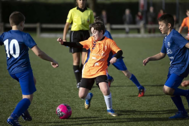 Fotos de partidos disputados en la segunda jornada de la 38 edición del Torneo Interescolar Fundación Osasuna