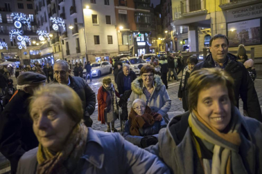 Todas las fotos de la vuelta en taxi de los internos de distintas residencias de Pamplona