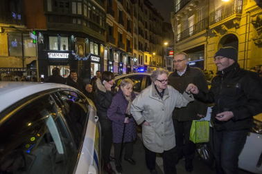 Todas las fotos de la vuelta en taxi de los internos de distintas residencias de Pamplona