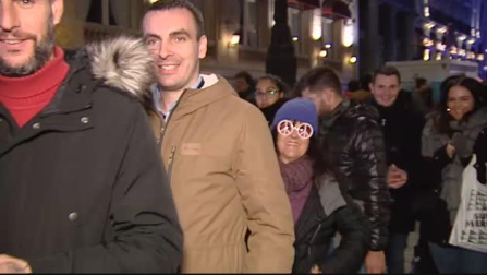 Preparativos en la Puerta del Sol para las campanadas