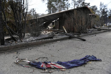 Centenares de incendios arden en la última jornada del 2019 en Australia