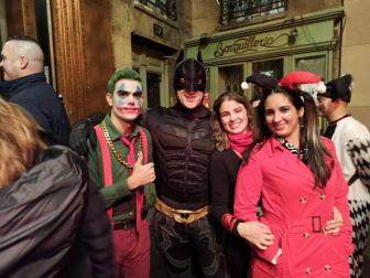 La Nochevieja de 2019 y el recibimiento del año nuevo 2020 pilló a los navarros con sus originales disfraces.