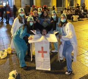 La Nochevieja de 2019 y el recibimiento del año nuevo 2020 pilló a los navarros con sus originales disfraces.