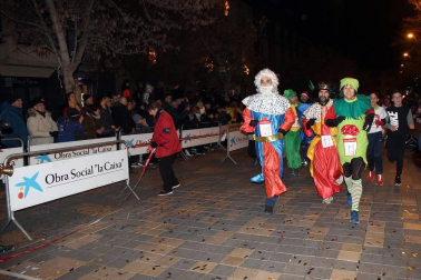 Galería de fotos de la carrera con la que han despedido el año en Tudela.