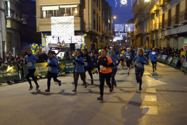 Galería de fotos de la carrera en la que se impusieron Paco Sanz y Carmen Riaño.