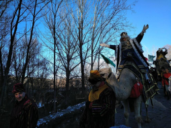 Fotos de la llegada de los Reyes Magos a Pamplona y de la cabalgata