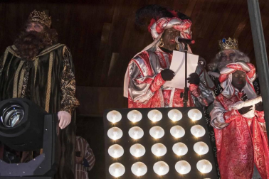 Cabalgata de sus Majestades de Oriente los Reyes Magos en Estella.