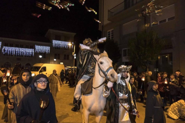 Cabalgata de sus Majestades de Oriente los Reyes Magos en Estella.