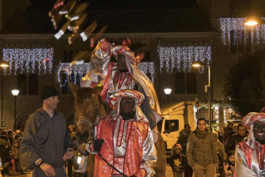 Cabalgata de sus Majestades de Oriente los Reyes Magos en Estella.