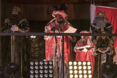 Cabalgata de sus Majestades de Oriente los Reyes Magos en Estella.