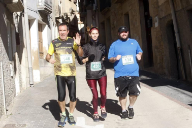 La cita, que reunió este domingo por la mañana a un total de 425 corredores, recaudó 300 euros para la asociación GERNA