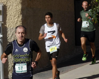 La cita, que reunió este domingo por la mañana a un total de 425 corredores, recaudó 300 euros para la asociación GERNA