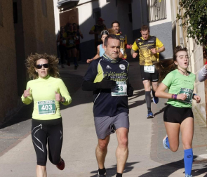 La cita, que reunió este domingo por la mañana a un total de 425 corredores, recaudó 300 euros para la asociación GERNA