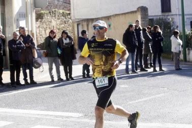 La cita, que reunió este domingo por la mañana a un total de 425 corredores, recaudó 300 euros para la asociación GERNA