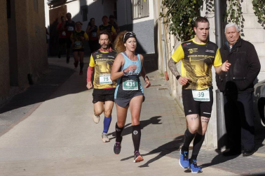 La cita, que reunió este domingo por la mañana a un total de 425 corredores, recaudó 300 euros para la asociación GERNA