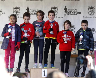 La cita, que reunió este domingo por la mañana a un total de 425 corredores, recaudó 300 euros para la asociación GERNA