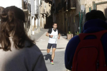 La cita, que reunió este domingo por la mañana a un total de 425 corredores, recaudó 300 euros para la asociación GERNA