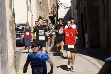 La cita, que reunió este domingo por la mañana a un total de 425 corredores, recaudó 300 euros para la asociación GERNA