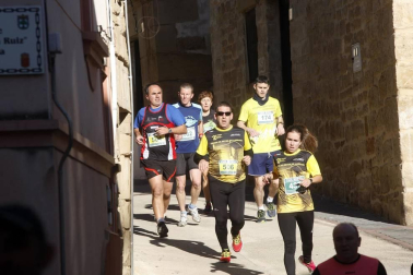 La cita, que reunió este domingo por la mañana a un total de 425 corredores, recaudó 300 euros para la asociación GERNA
