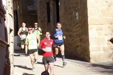 La cita, que reunió este domingo por la mañana a un total de 425 corredores, recaudó 300 euros para la asociación GERNA