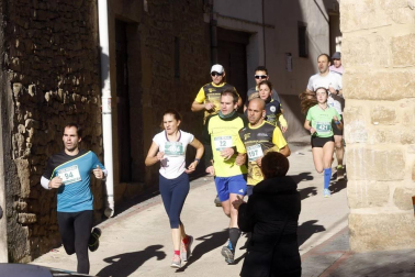 La cita, que reunió este domingo por la mañana a un total de 425 corredores, recaudó 300 euros para la asociación GERNA
