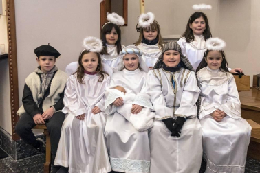 Fotos de las Cabalgatas de sus Majestades los Reyes Magos de Oriente en varias localidades de Tierra Estella como Ayegui, Azagra, Echávarri, Larrión, Mendavia y San Adrián.