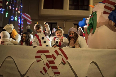 Fotos de la Cabalgata de sus Majestades los Reyes Magos de Oriente en Peralta.