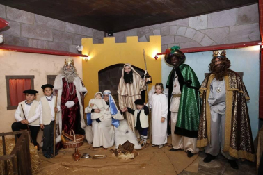 Fotos de las Cabalgatas de sus Majestades los Reyes Magos de Oriente en Baztan, Alsasua y Leitza.