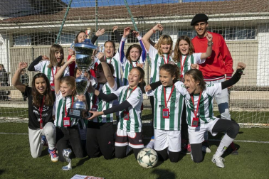 Galería de fotos de los partidos disputados el 6 de enero y de la entrega de trofeos.