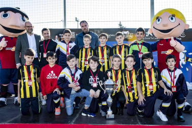 Galería de fotos de los partidos disputados el 6 de enero y de la entrega de trofeos.