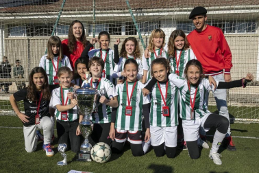 Galería de fotos de los partidos disputados el 6 de enero y de la entrega de trofeos.