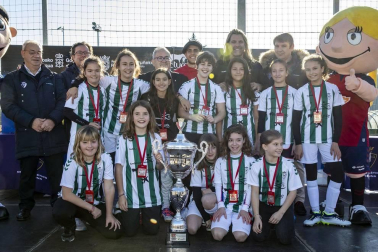 Galería de fotos de los partidos disputados el 6 de enero y de la entrega de trofeos.