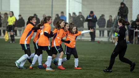 Galería de fotos de los partidos disputados el 6 de enero y de la entrega de trofeos.
