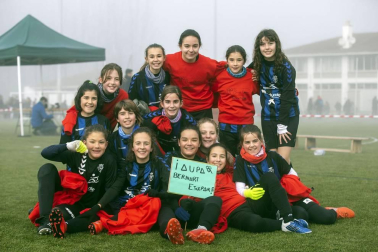 Galería de fotos de los partidos disputados el 6 de enero y de la entrega de trofeos.