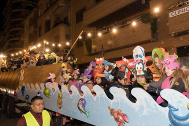 Fotos de la Cabalgata de sus Majestades los Reyes Magos de Oriente en Tudela.